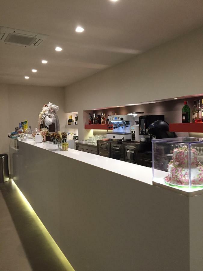 Albergo Franzone Tovo San Giacomo エクステリア 写真